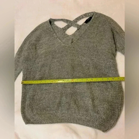 Forever 21 Women's Pullover Long Sleeve Knit Sweater V Neck Gray Size S - Picture 7 of 8